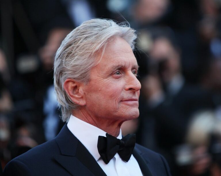 Michael Douglas compie 80 anni