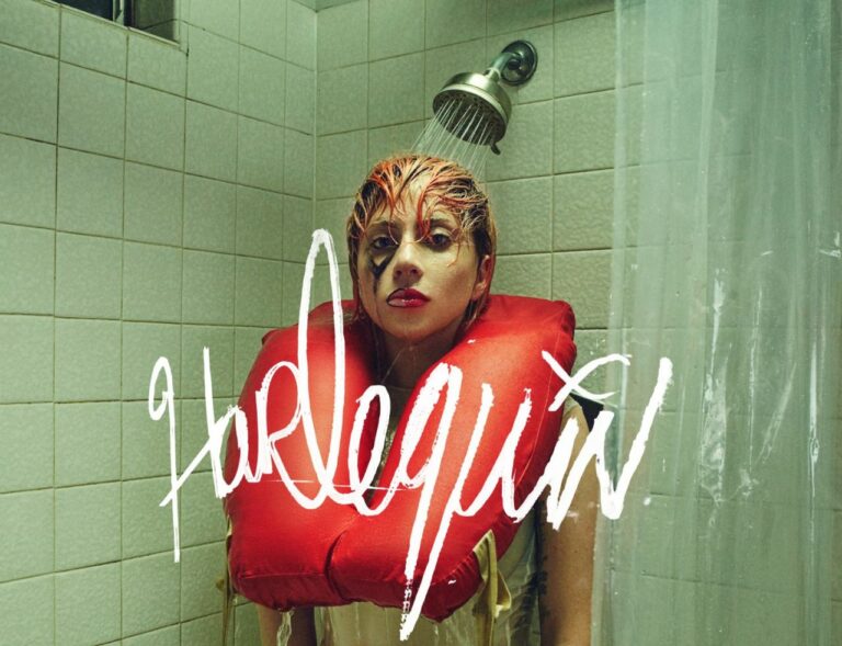 Lady Gaga annuncia l’uscita dell’album “Harlequin”