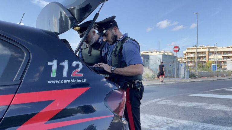 Roma, controlli Carabinieri al Corviale. Un arresto e 5 denunce