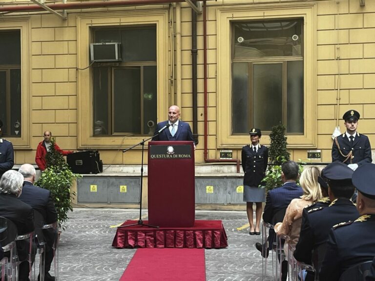 Si è insediato a Roma il nuovo Questore Roberto Massucci