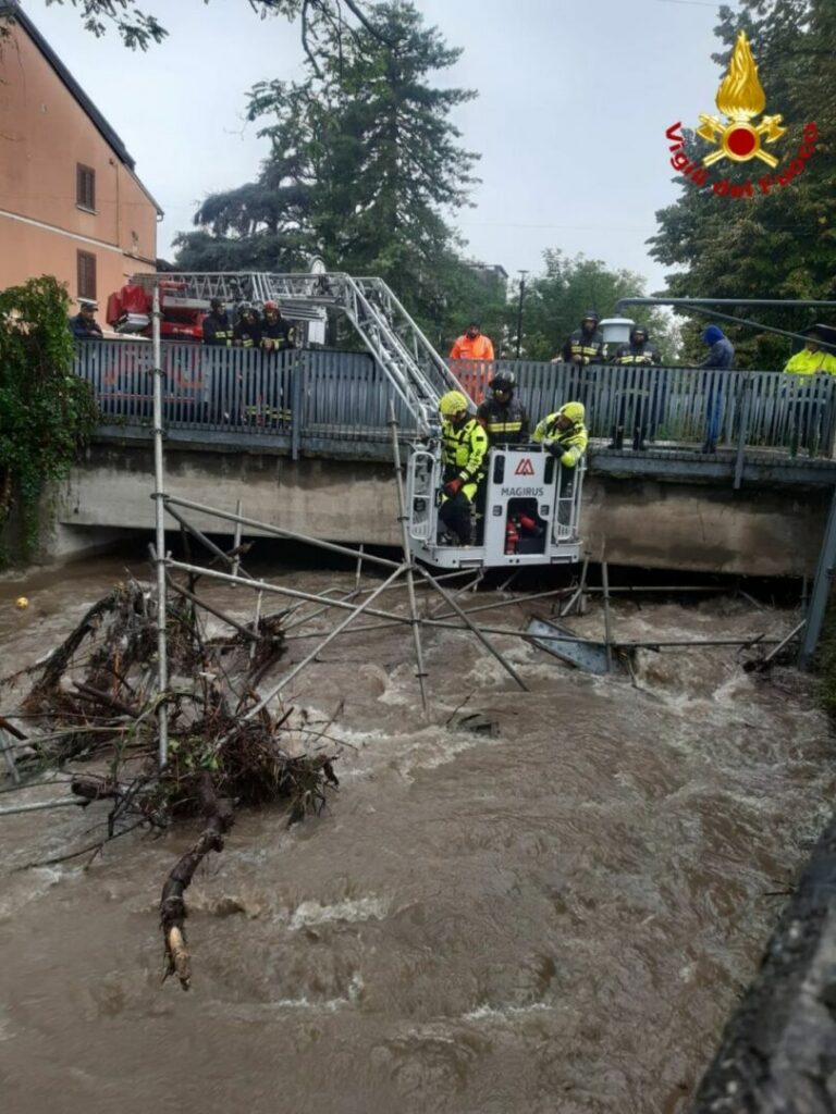 Maltempo: livelli Lambro e Seveso in salita. Attivata “vasca” di Milano
