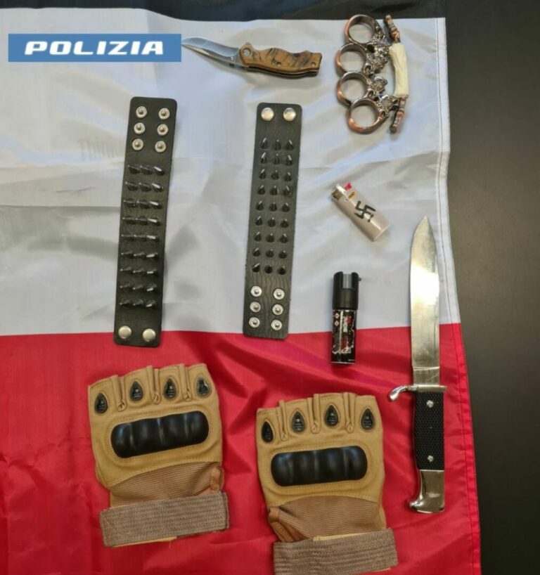 Milano, indagati 10 minori e due maggiorenni per propaganda nazifascista