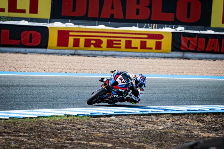 Un successo a testa con Pirelli per Razgatlioglu e Bulega