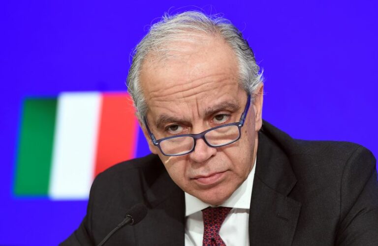 بيانتيدوسي: ضرورة التغلب على أيديولوجية الاستقبال العشوائي للمهاجرين