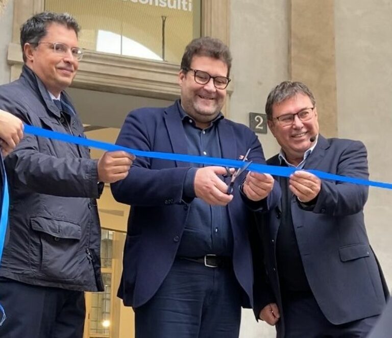 Milano, al via oggi “E-Mob”. Tre giorni di convegni su mobilità green