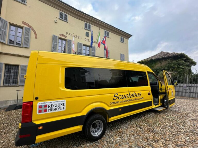 Piemonte, un milione per 28 nuovi scuolabus