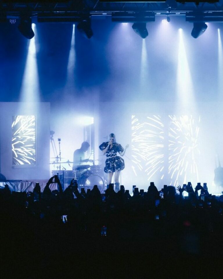 Rose Villain chiude il suo tour a Milano e annuncia data al Forum