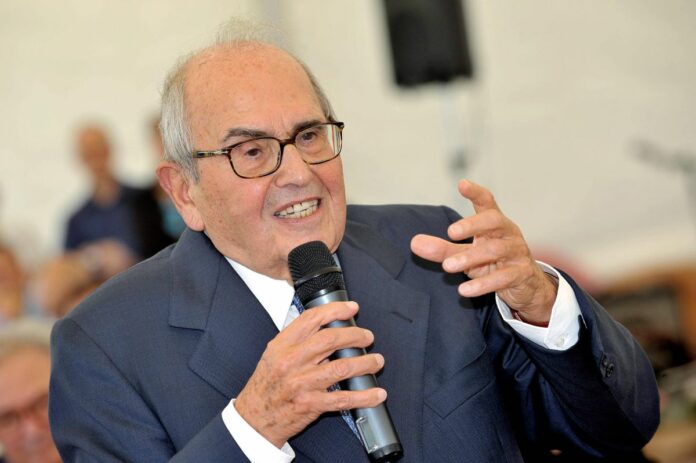Compleanno di Francesco Merloni imprenditore e politico italiano, ex Ministro