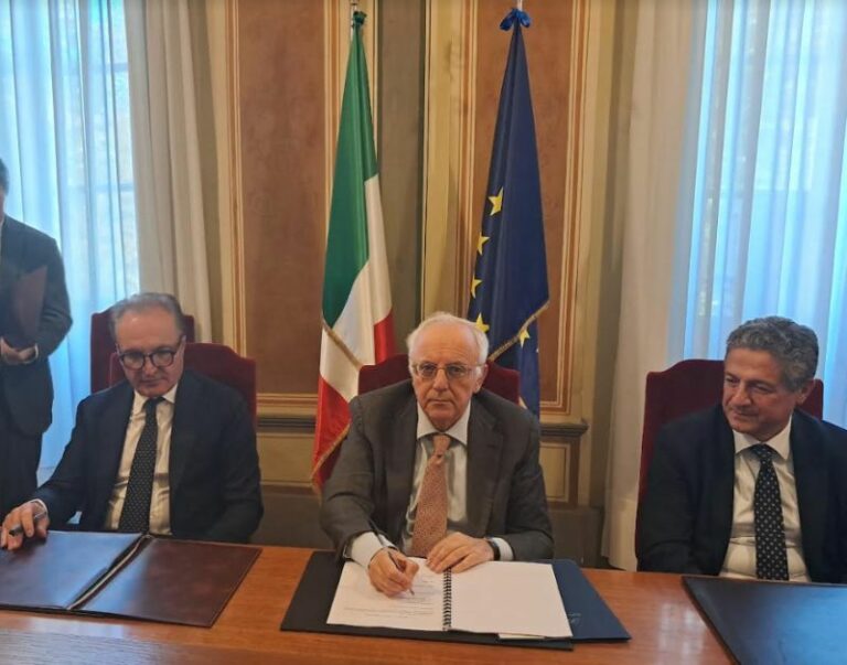 Firmato un protocollo antimafia per i cantieri della Torino-Modane