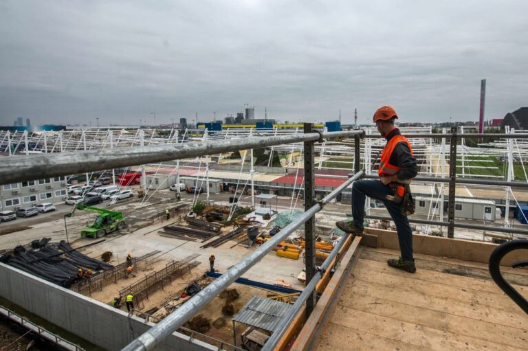 Lavoratori maltesi lavorano in media più ore dei colleghi europei