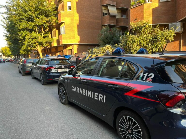Estorsione con metodo mafioso ai danni di un ristorante di Ostia, 2 arresti