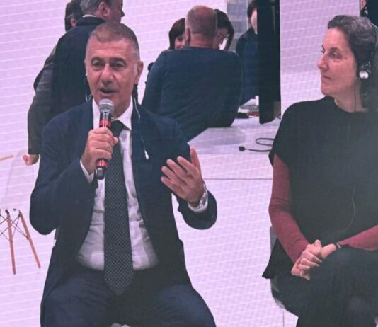 UniVerde-Noto Sondaggi, per futuro italiani puntano su solare ed eolico