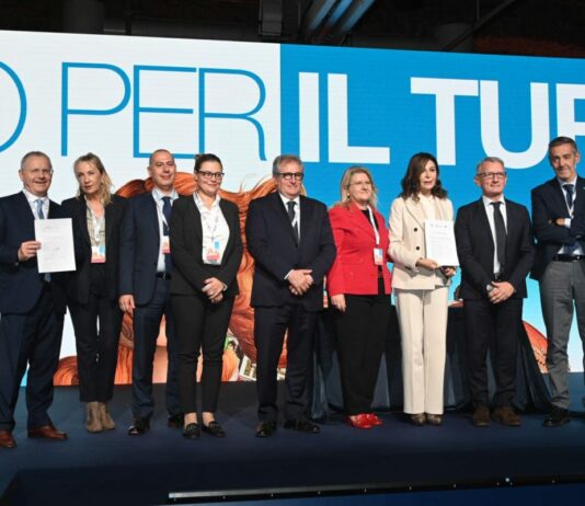 Santanchè firma “Patto per il Turismo” con i protagonisti del settore