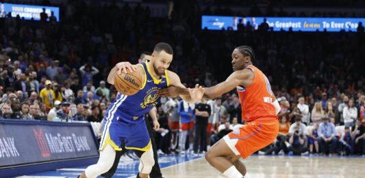 Boston batte Milwaukee, stop Phoenix, Curry affonda i Thunder