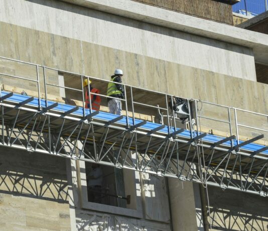 Lavoro, 427 mila assunzioni previste dalle imprese a novembre