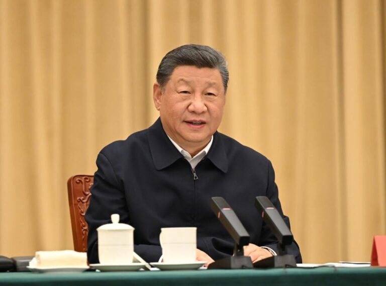 Xi sottolinea la necessità di costruire uno Xinjiang moderno e socialista